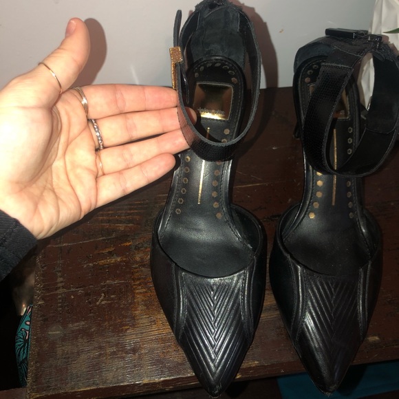 Dolce Vita pointed toward ankle strap heel - Picture 7 of 7